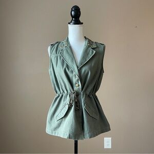MOD MODELE | Green Sleeveless Studded Utility Jacket Sz L